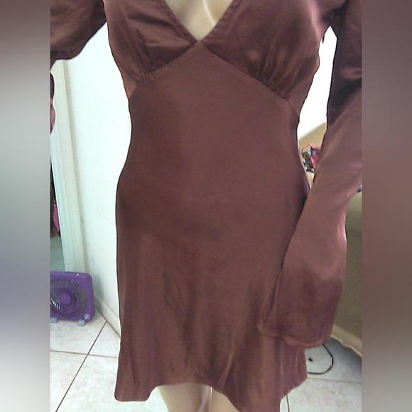 BNWT Princess Polly Brown Sheath Dress W/;Plunge Neckline & Bishop Sleeves SZ. 2 - Picture 4 of 11